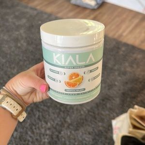 unopened kiala greens- i forgot to cancel subscription.